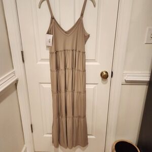 Zenana Dress Tan Size Medium Flowy Fairy Free Flowing NWT